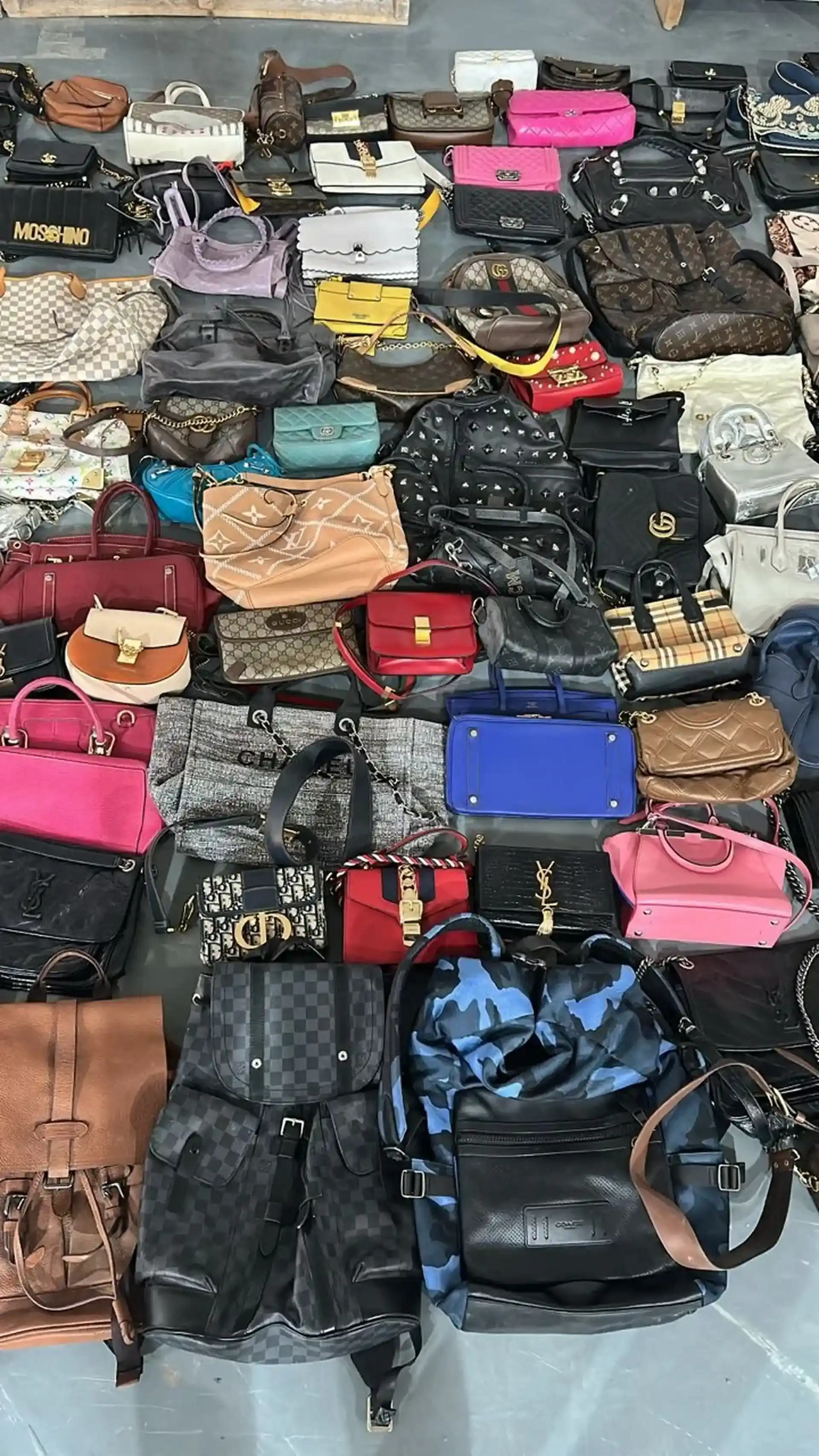 RealismThrift Wholesale Used Brand Bags - Designer Handbags and Backpacks Second Hand Bulk Inventory China Supplier
