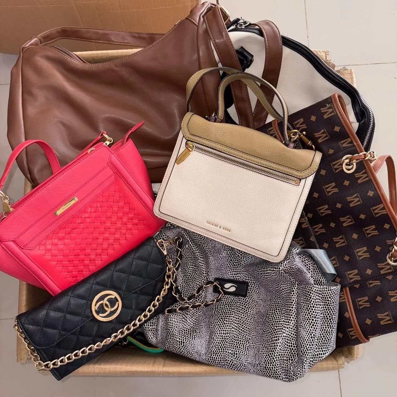 RealismThrift Ukay Quality Bags - Sorted Used Bags for Wholesale Export Markets