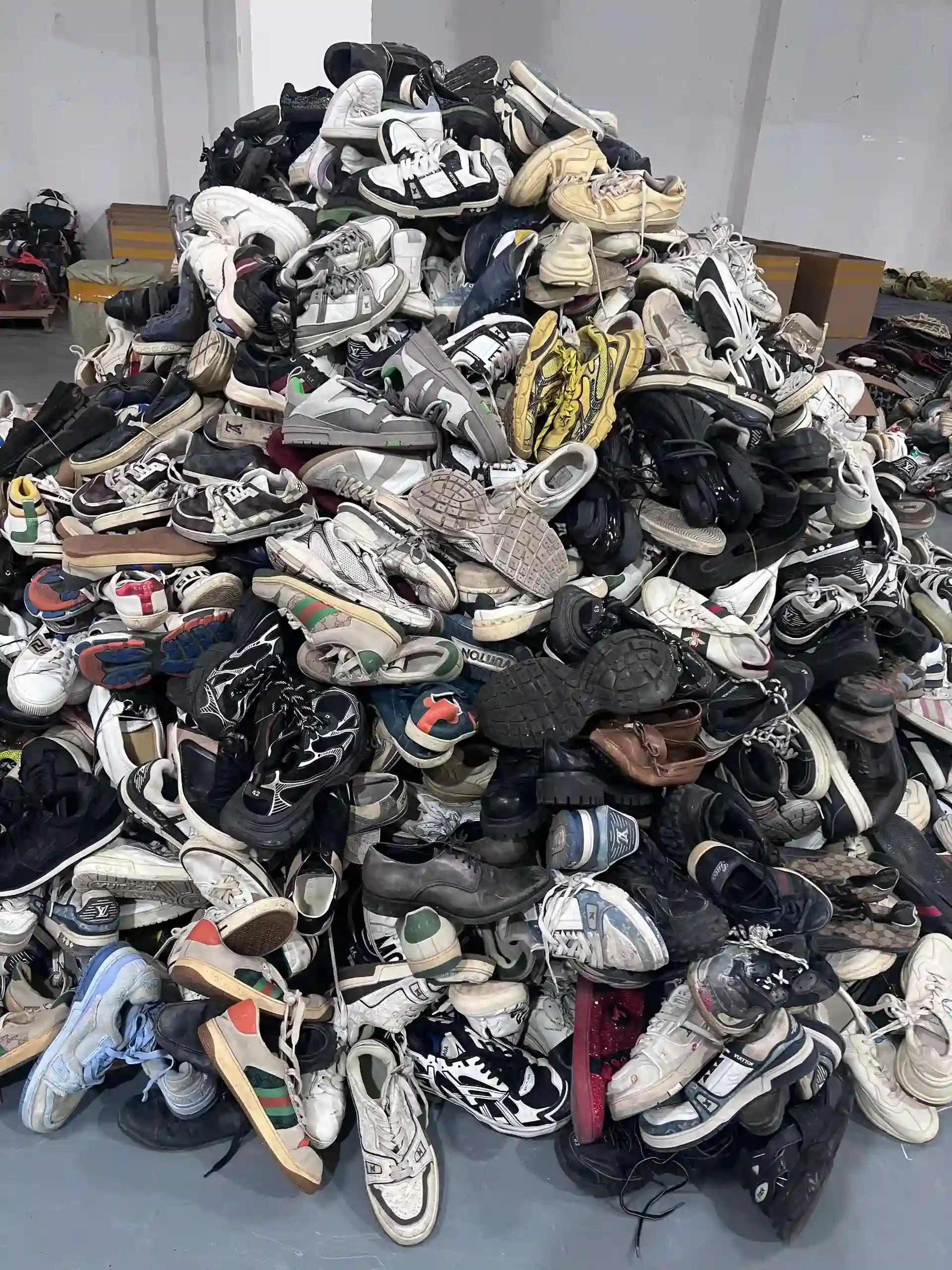 RealismThrift Massive Warehouse Inventory - Large Scale Stock of Sorted Second Hand Sneakers Ready for Wholesale Export
