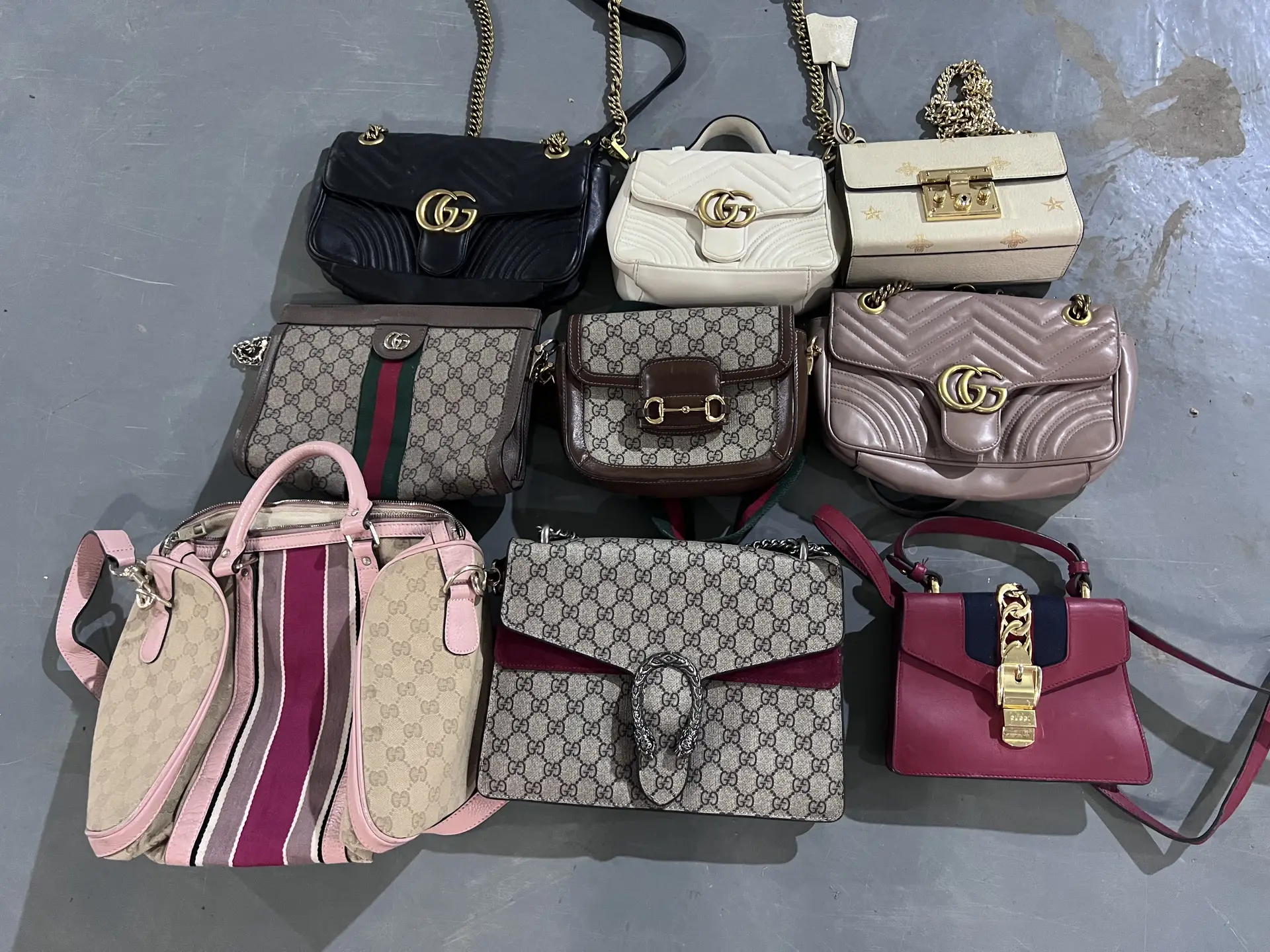 RealismThrift Final QC and Packing - Branded Second-Hand Bags Ready for Professional Wholesale Export Shipment from China